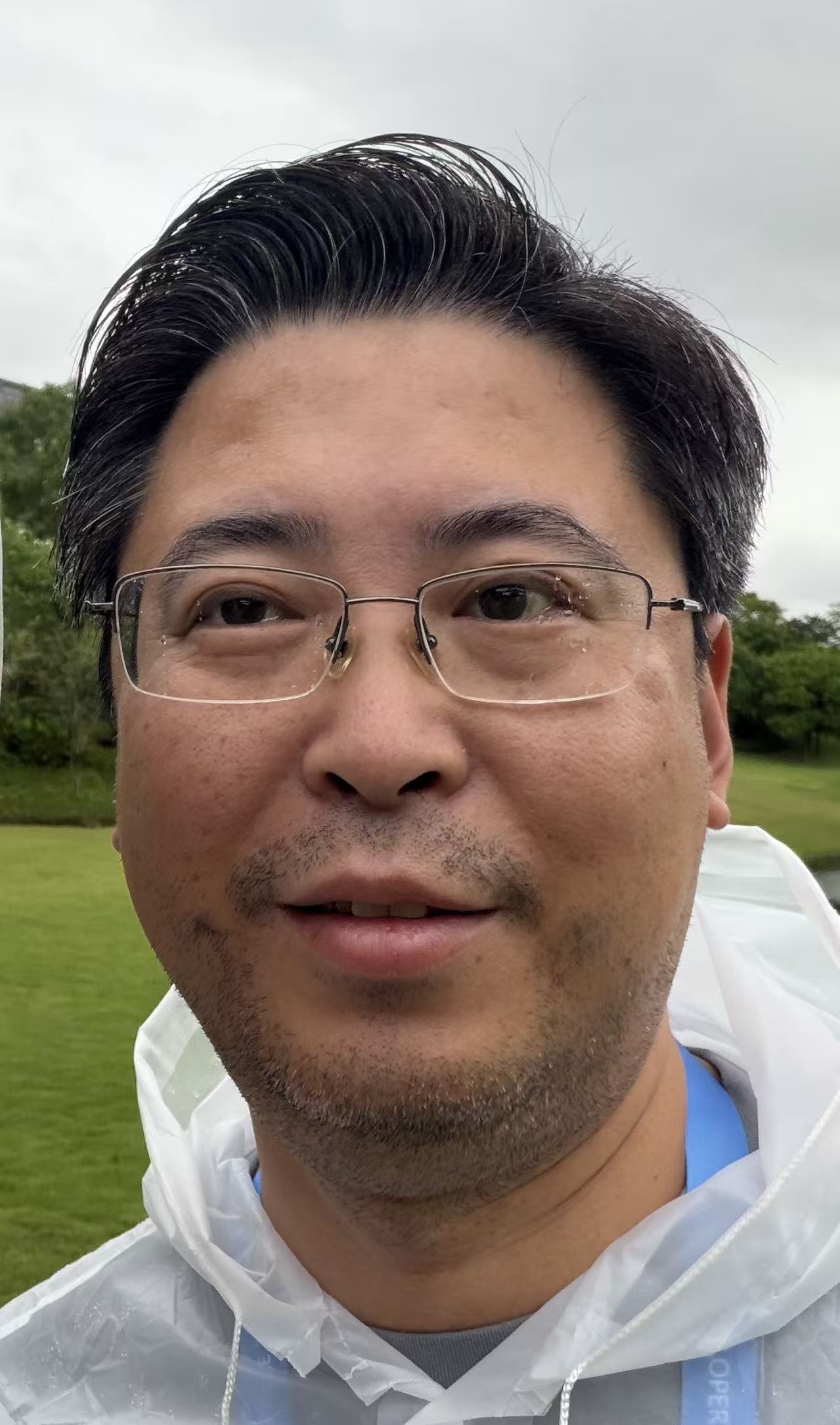 奇伟 老师